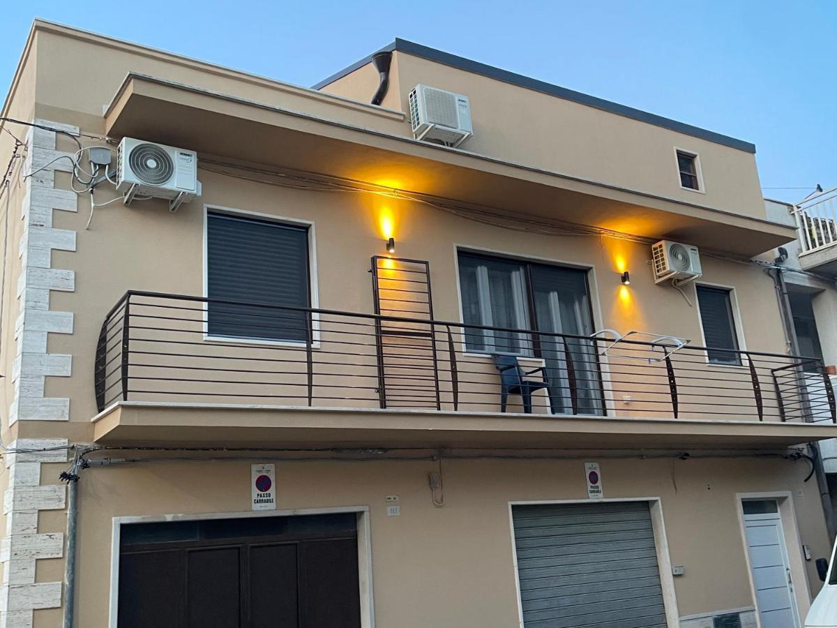 A Casa Di Nene Beb Bed and Breakfast Lesina Buitenkant foto